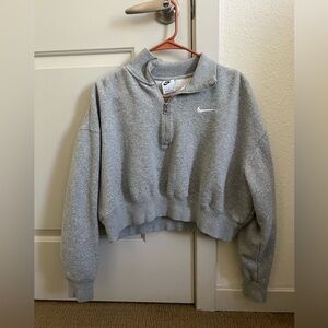 Nike1/2 Zip Cropped Sweatshirt